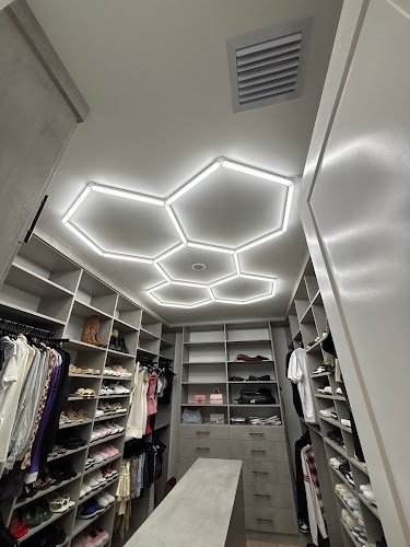 AF1QipPz1fAecKX6ZaZ6EHWH8gMVxetGtLCRIT-UMcXhw800-h500-k-no.jpg